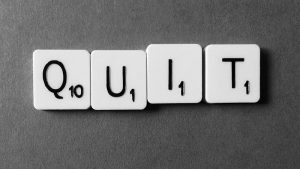 Are online offenders quitters?